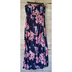 XL Old Navy Maternity strapless maxi dress. EUC